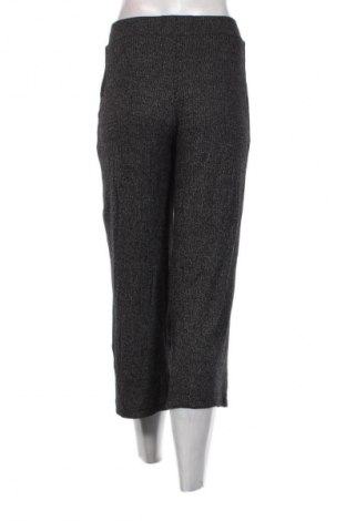 Pantaloni de femei Bershka, Mărime M, Culoare Gri, Preț 33,99 Lei