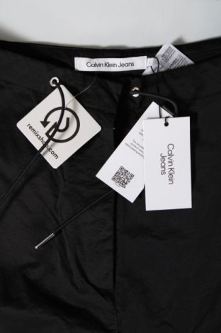 Дамски панталон Calvin Klein Jeans, Размер L, Цвят Черен, Цена 129,99 лв.