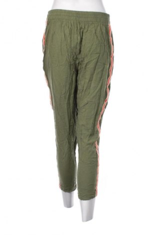 Pantaloni de femei Clockhouse, Mărime L, Culoare Verde, Preț 62,99 Lei