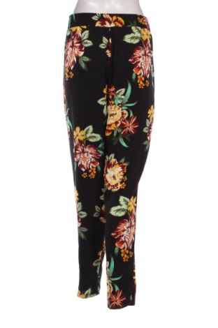 Pantaloni de femei Dorothy Perkins, Mărime XL, Culoare Multicolor, Preț 78,99 Lei