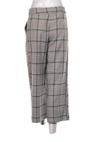 Pantaloni de femei H&M, Mărime M, Culoare Multicolor, Preț 26,99 Lei