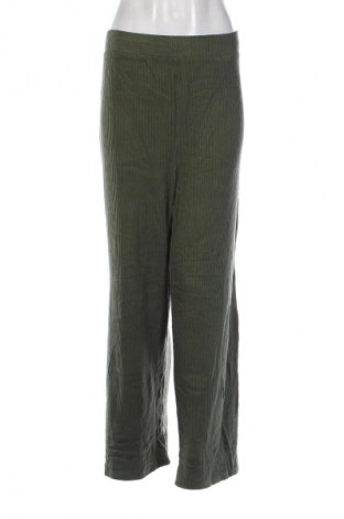 Pantaloni de femei No Boundaries, Mărime L, Culoare Verde, Preț 57,99 Lei