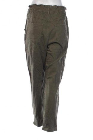 Pantaloni de femei Reserved, Mărime L, Culoare Verde, Preț 33,99 Lei