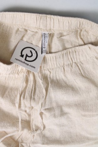 Damenhose Stradivarius, Größe XS, Farbe Beige, Preis € 11,99