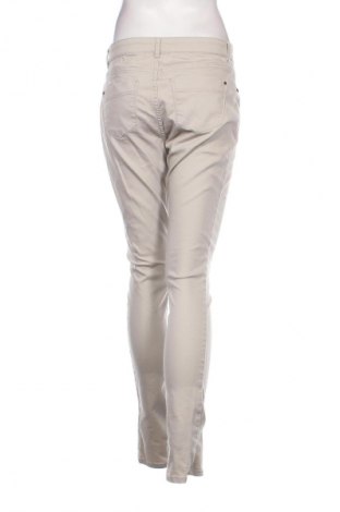 Damenhose Terranova, Größe L, Farbe Beige, Preis 8,99 €