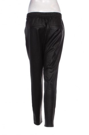 Pantaloni de femei Vero Moda, Mărime M, Culoare Negru, Preț 37,99 Lei