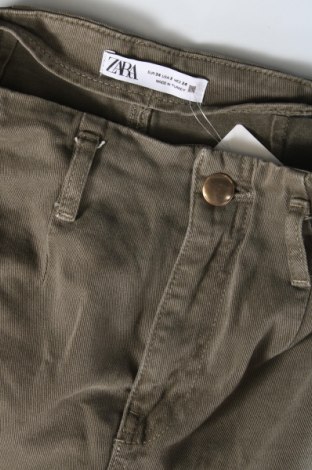 Pantaloni de femei Zara, Mărime XS, Culoare Verde, Preț 28,99 Lei