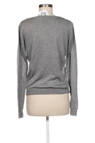 Damenpullover In Wear, Größe M, Farbe Grau, Preis 43,99 €