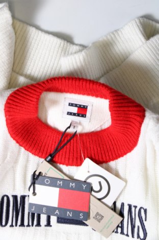 Γυναικείο πουλόβερ Tommy Jeans, Μέγεθος S, Χρώμα Λευκό, Τιμή 123,49 €