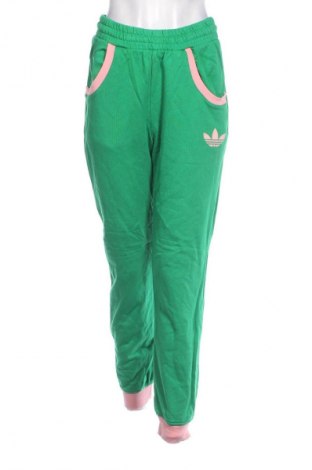 Pantaloni trening de femei Adidas, Mărime M, Culoare Verde, Preț 74,99 Lei