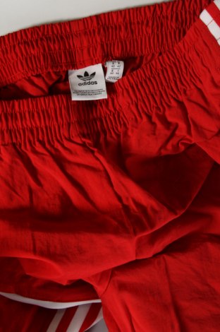 Дамско спортно долнище Adidas Originals, Размер L, Цвят Червен, Цена 41,06 лв.