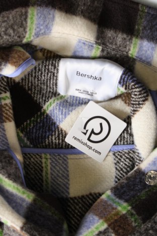 Dámská bunda  Bershka, Velikost M, Barva Vícebarevné, Cena  339,00 Kč