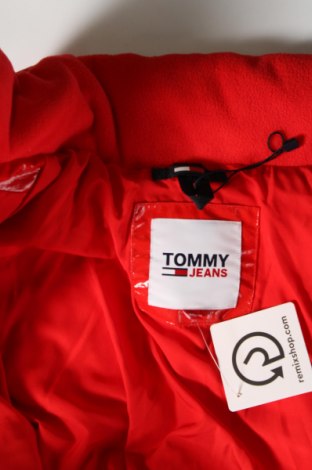 Дамско яке Tommy Jeans, Размер XS, Цвят Червен, Цена 381,49 лв.