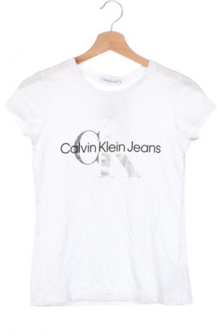 Детска тениска Calvin Klein Jeans, Размер 13-14y/ 164-168 см, Цвят Бял, Цена 34,99 лв.