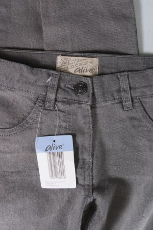 Kinderjeans Alive, Größe 10-11y/ 146-152 cm, Farbe Grau, Preis € 16,99