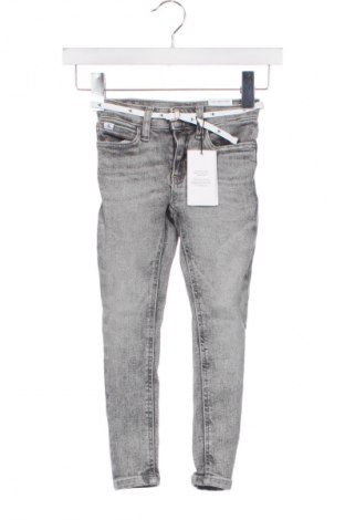 Kinderjeans Calvin Klein Jeans, Größe 3-4y/ 104-110 cm, Farbe Grau, Preis € 48,49