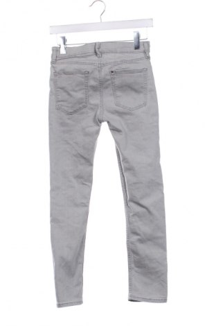 Kinderjeans H&M, Größe 10-11y/ 146-152 cm, Farbe Grau, Preis € 6,99