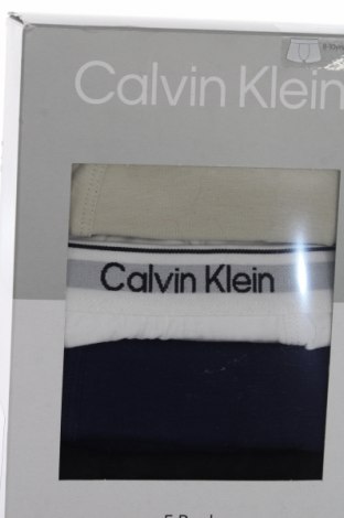 Παιδικό σύνολο Calvin Klein, Μέγεθος 7-8y/ 128-134 εκ., Χρώμα Πολύχρωμο, Τιμή 56,99 €