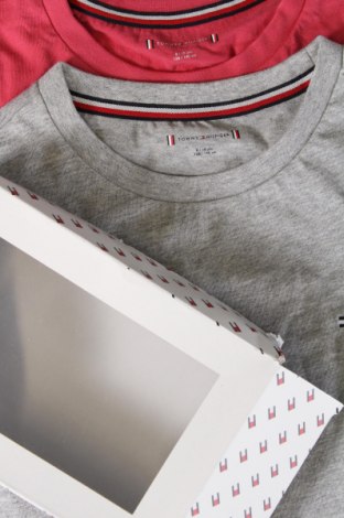 Παιδικό σύνολο Tommy Hilfiger, Μέγεθος 8-9y/ 134-140 εκ., Χρώμα Πολύχρωμο, Τιμή 21,99 €