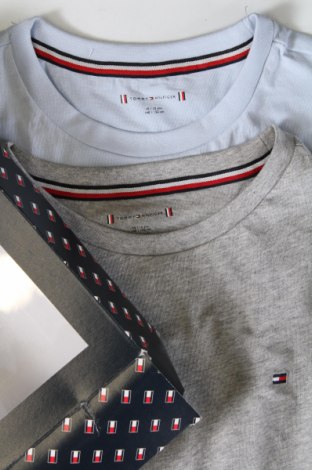 Детски комплект Tommy Hilfiger, Размер 10-11y/ 146-152 см, Цвят Многоцветен, Цена 49,49 лв.