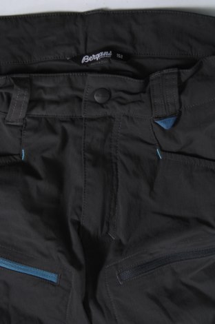 Pantaloni de trening, pentru copii Bergans of Norway, Mărime 11-12y/ 152-158 cm, Culoare Gri, Preț 81,99 Lei