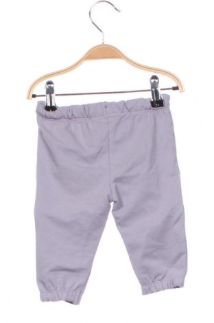 Kinder Sporthose Calvin Klein Jeans, Größe 2-3m/ 56-62 cm, Farbe Lila, Preis 25,99 €