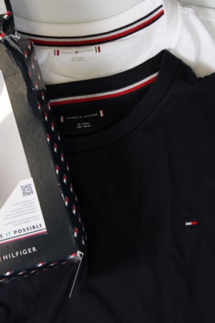 Komplet  Tommy Hilfiger, Velikost 11-12y/ 152-158 cm, Barva Vícebarevné, Cena  789,00 Kč