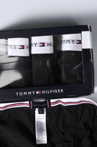 Мъжки комплект Tommy Hilfiger, Размер XL, Цвят Черен, Цена 74,99 лв.