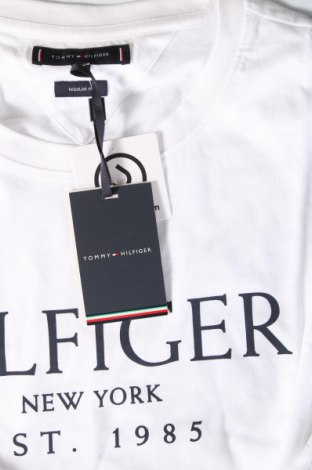 Pánske tričko  Tommy Hilfiger, Veľkosť 3XL, Farba Biela, Cena  32,95 €