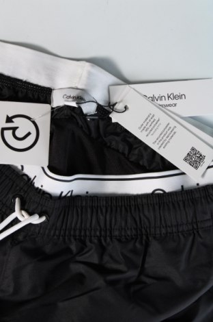 Costume de baie pentru bărbați Calvin Klein Swimwear, Mărime M, Culoare Negru, Preț 165,99 Lei