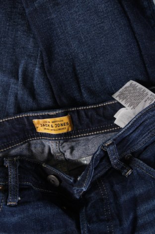 Męskie jeansy Jack & Jones, Rozmiar S, Kolor Niebieski, Cena 53,99 zł