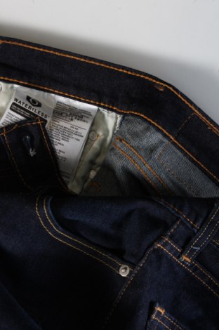 Męskie jeansy Levi's, Rozmiar M, Kolor Niebieski, Cena 123,99 zł