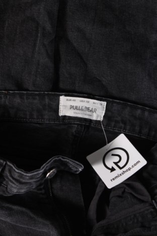 Męskie jeansy Pull&Bear, Rozmiar M, Kolor Czarny, Cena 56,99 zł