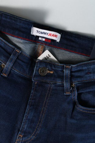 Мъжки дънки Tommy Jeans, Размер M, Цвят Син, Цена 118,99 лв.