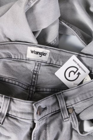 Blugi de bărbați Wrangler, Mărime M, Culoare Gri, Preț 86,99 Lei