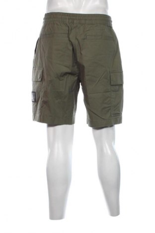 Pantaloni scurți de bărbați Calvin Klein Jeans, Mărime M, Culoare Verde, Preț 435,99 Lei