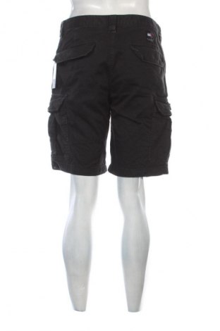 Pantaloni scurți de bărbați Tommy Hilfiger, Mărime L, Culoare Negru, Preț 544,99 Lei
