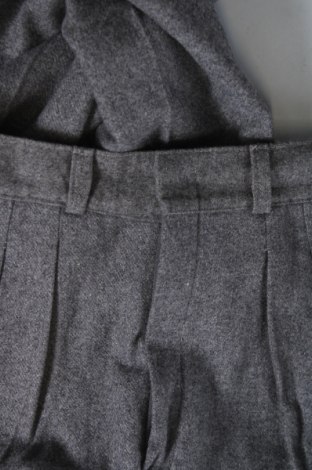 Herrenhose, Größe XS, Farbe Grau, Preis € 12,99