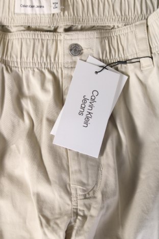 Ανδρικό παντελόνι Calvin Klein Jeans, Μέγεθος L, Χρώμα  Μπέζ, Τιμή 56,99 €