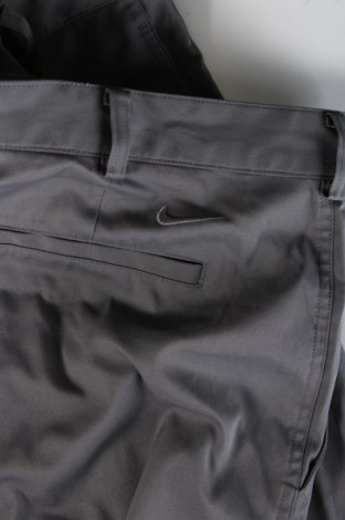 Pánské kalhoty  Nike, Velikost M, Barva Šedá, Cena  659,00 Kč