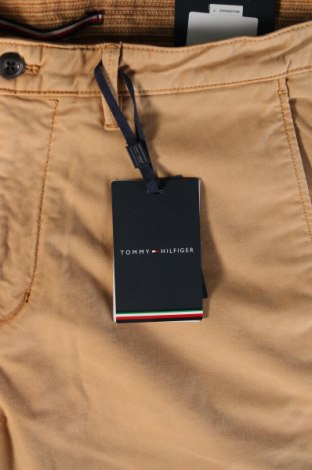 Pantaloni de bărbați Tommy Hilfiger, Mărime M, Culoare Maro, Preț 248,99 Lei