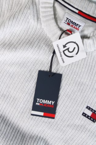 Мъжки пуловер Tommy Jeans, Размер M, Цвят Сив, Цена 118,99 лв.