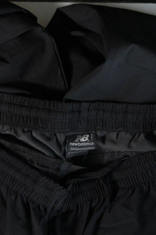 Pantaloni trening de bărbați New Balance, Mărime L, Culoare Negru, Preț 157,99 Lei