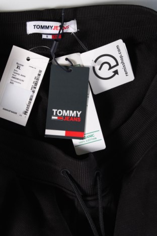 Pánske tepláky Tommy Jeans, Veľkosť XL, Farba Čierna, Cena  93,95 €