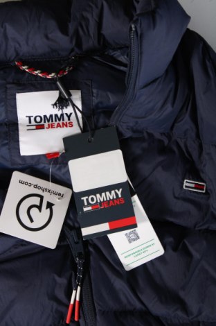 Мъжко яке Tommy Jeans, Размер M, Цвят Син, Цена 299,49 лв.