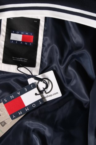 Męska kurtka Tommy Jeans, Rozmiar M, Kolor Niebieski, Cena 622,99 zł