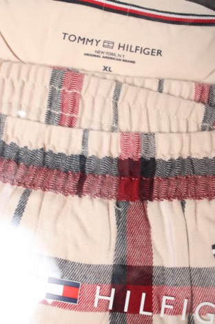 Piżama
 Tommy Hilfiger, Rozmiar XL, Kolor Kolorowy, Cena 422,99 zł