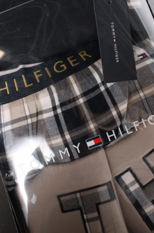 Пижама Tommy Hilfiger, Размер XL, Цвят Многоцветен, Цена 125,99 лв.