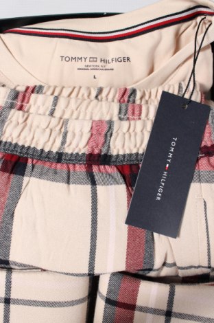 Pijama Tommy Hilfiger, Mărime L, Culoare Multicolor, Preț 304,99 Lei