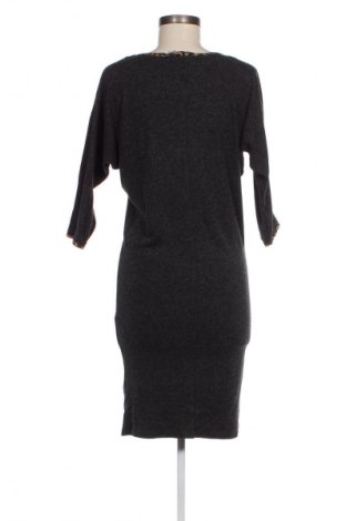 Kleid, Größe M, Farbe Schwarz, Preis € 8,49